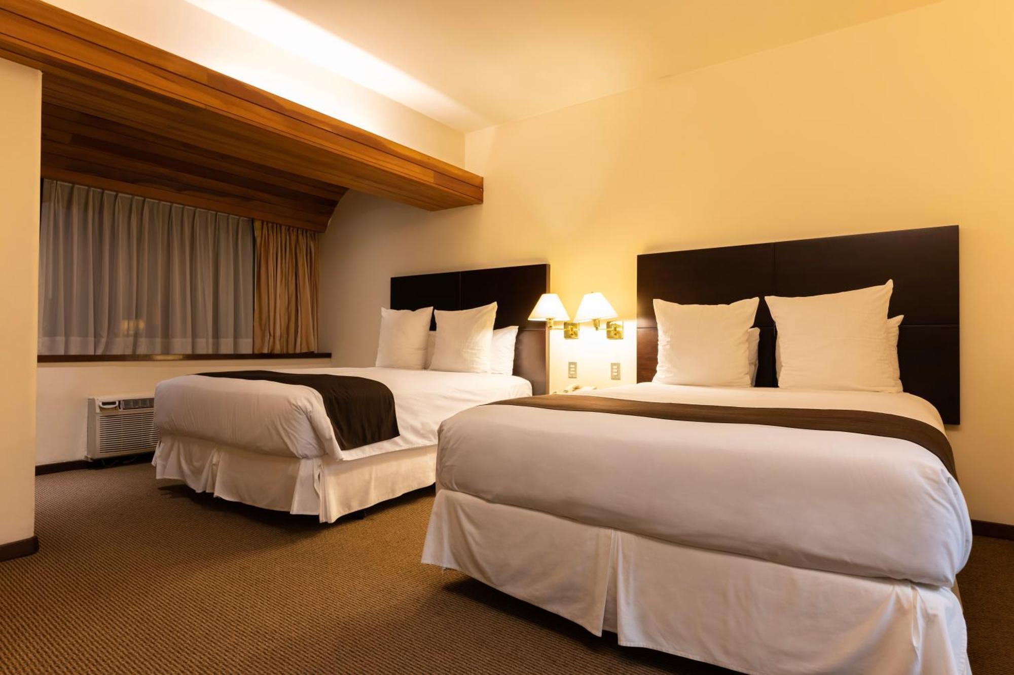 J&A Classic Hotel Lima Ngoại thất bức ảnh A room at the hotel